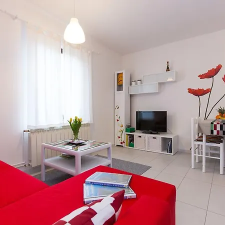 Appartamento Away From With A Heated Pool Punat