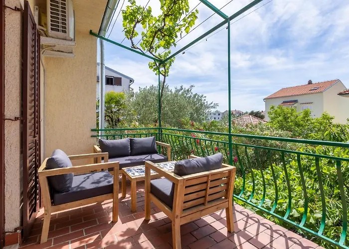 Away From With A Heated Pool פונאנט