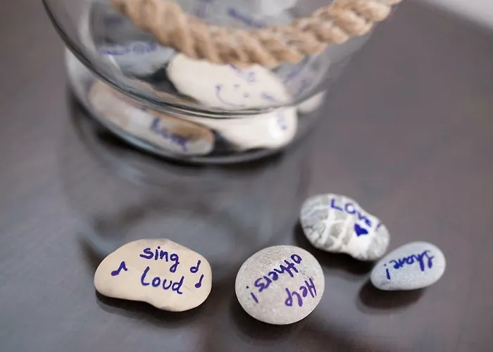 דירה Away From With A Heated Pool *