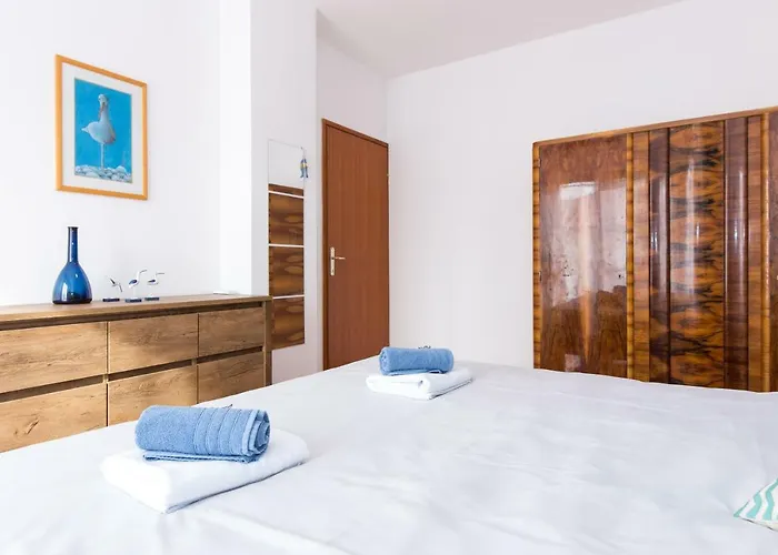 דירה Away From With A Heated Pool *