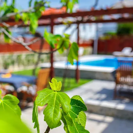 Away From With A Heated Pool Appartamento Punat