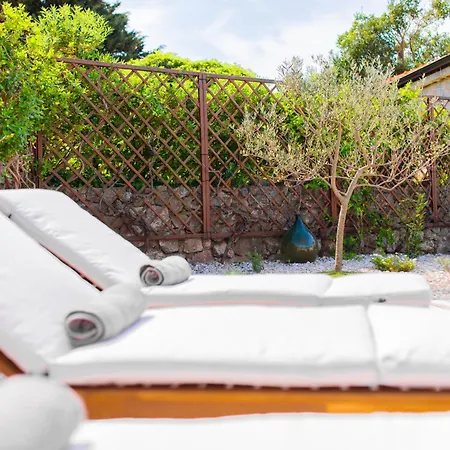 Lejlighed Away From With A Heated Pool