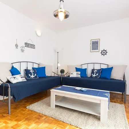 Holiday Home Linardic With A Heated Pool * Punat