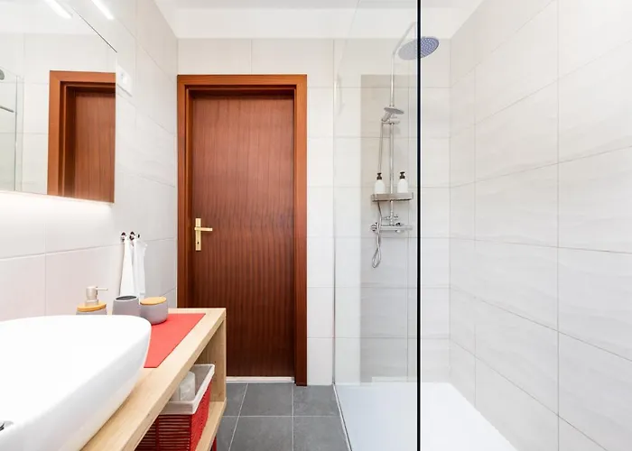 Appartamento Away From With A Heated Pool *