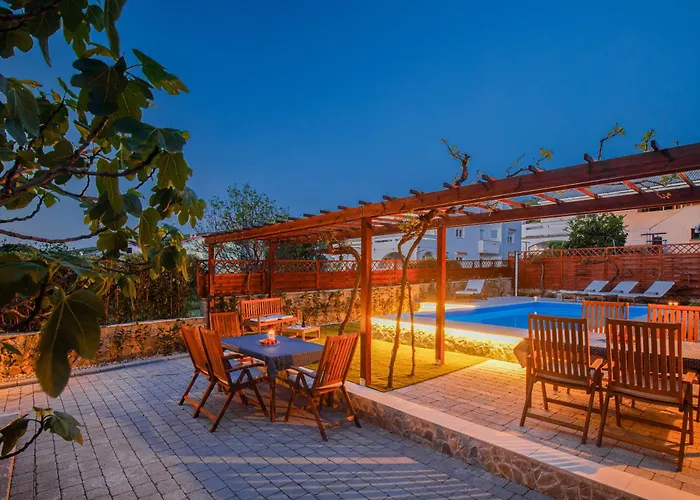 Away From With A Heated Pool Appartamento