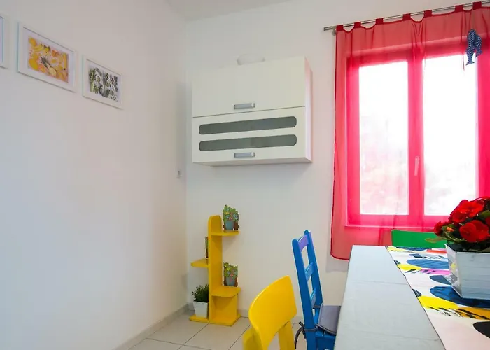 Appartamento Away From With A Heated Pool *