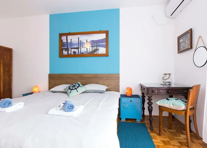 Away From With A Heated Pool * Punat