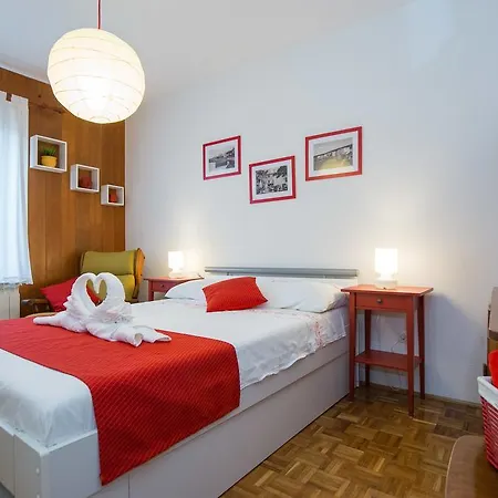 Apartmán Away From With A Heated Pool *